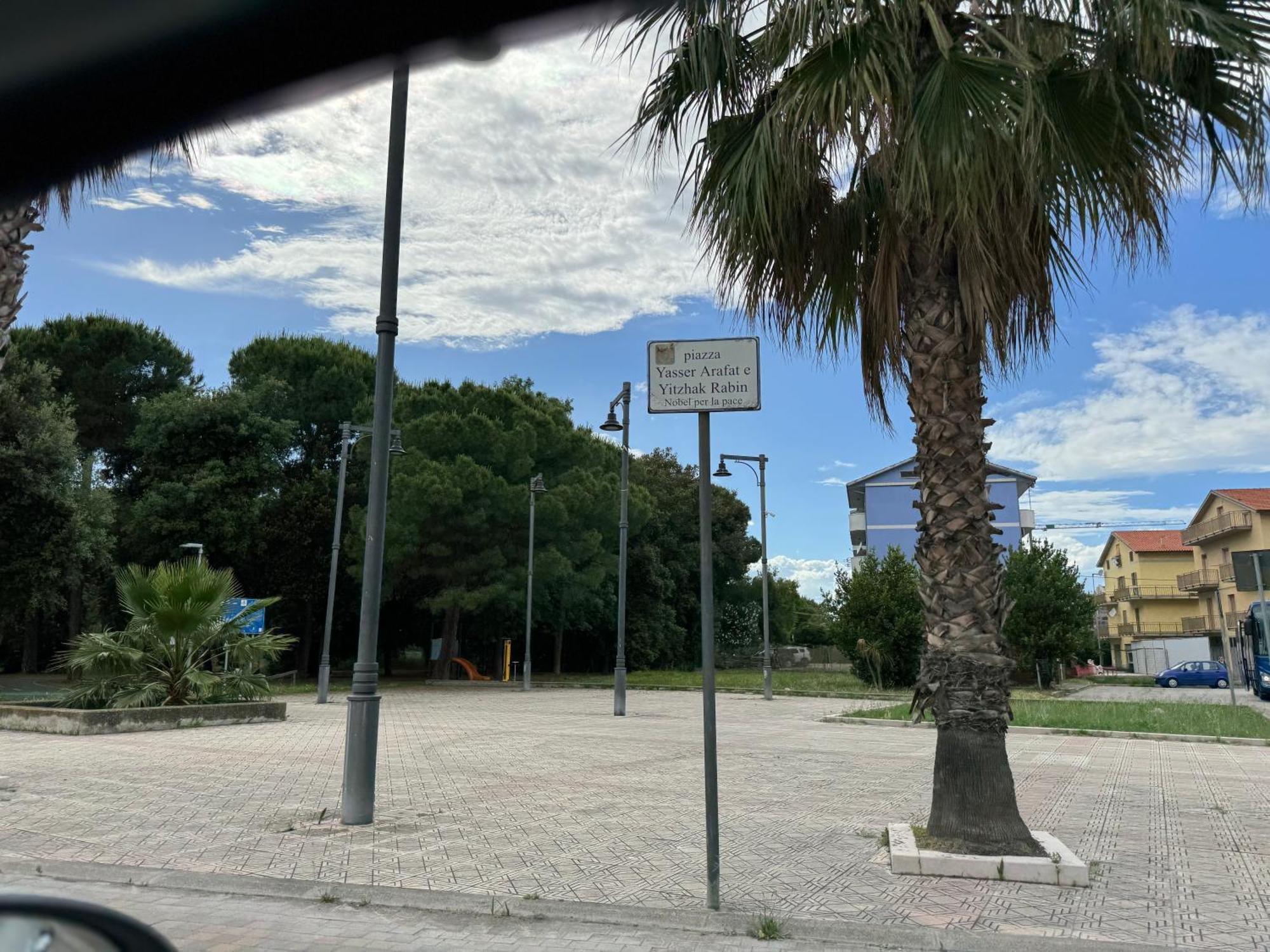 Residence Riva Del Mulino Marina Di Montenero Εξωτερικό φωτογραφία